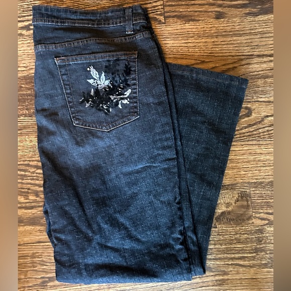 Cute jeans - Picture 2 of 3